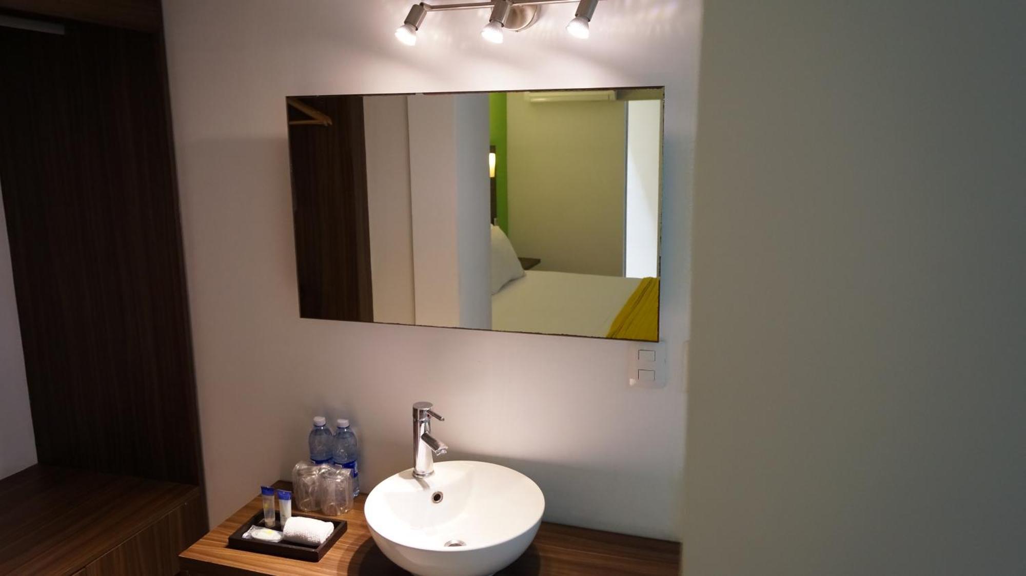 El Hotel Business Class - Zamora Centro Esterno foto
