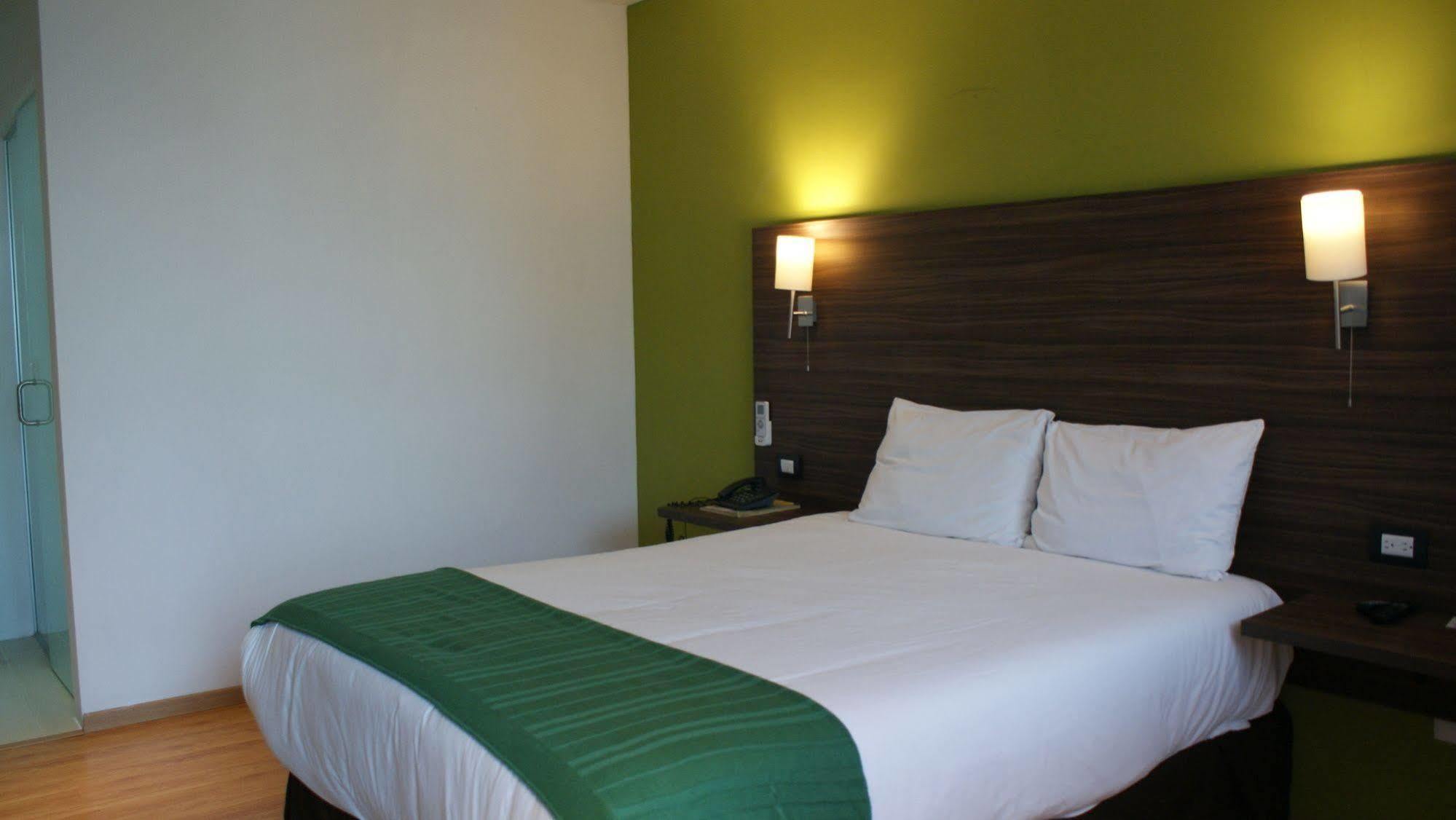 El Hotel Business Class - Zamora Centro Esterno foto